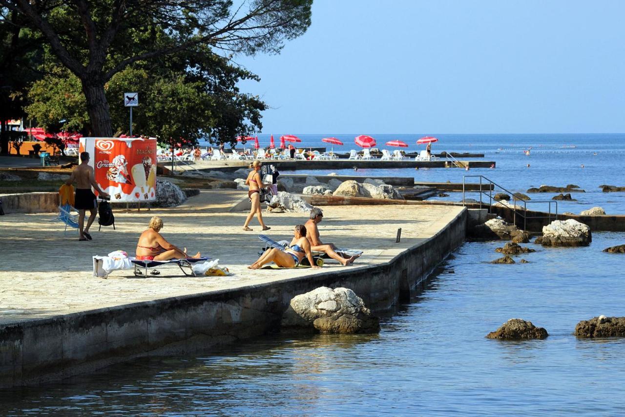 Apartments With A Parking Space Umag - 7110 Eksteriør billede